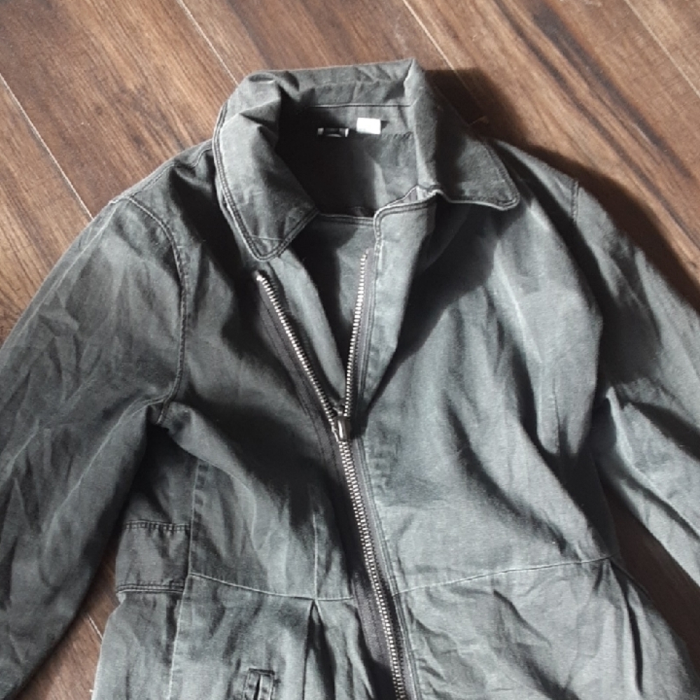Men's Gray Jacket - Picture 2 of 5